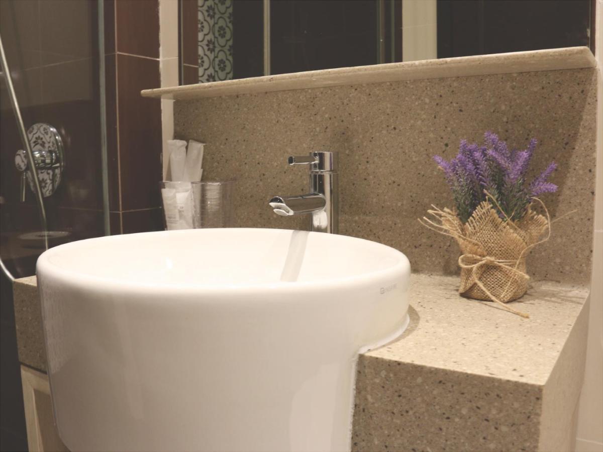 Aqueen Prestige Hotel Lavender Singapour Extérieur photo