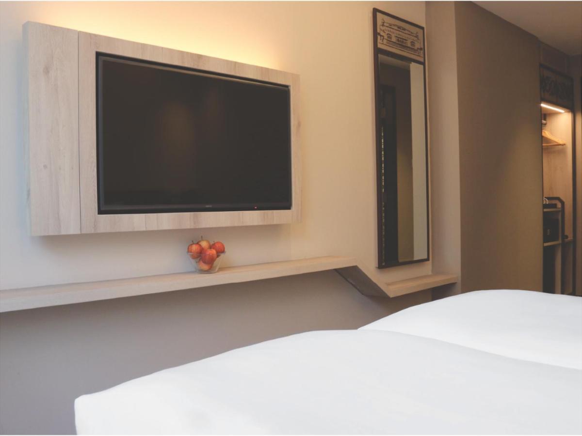 Aqueen Prestige Hotel Lavender Singapour Extérieur photo